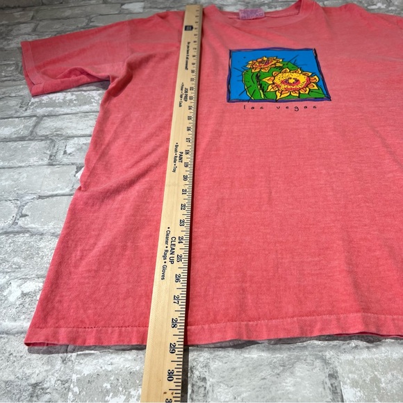 Vintage Single Stitch Made in USA Las Vegas Souvenir Short Sleeve Crewneck Tee - Picture 11 of 12